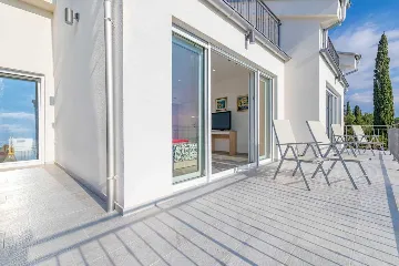 5-Bedroom Villa in Novi Vinodolski for Up to 10