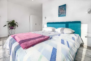 5-Bedroom Villa in Novi Vinodolski for Up to 10