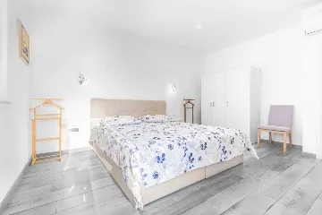 5-Bedroom Villa in Novi Vinodolski for Up to 10