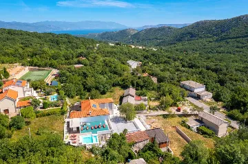 Bribir 4-Bedroom Villa for up to 10 Guests