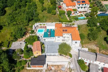 Bribir 4-Bedroom Villa for up to 10 Guests