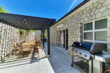 Bribir 4-Bedroom Villa for up to 10 Guests