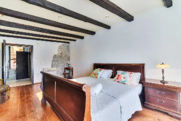 Bribir 4-Bedroom Villa for up to 10 Guests