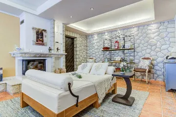 Bribir 4-Bedroom Villa for up to 10 Guests