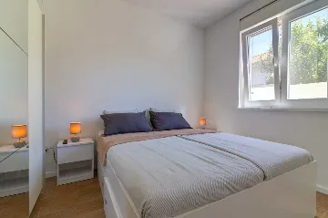 Saltwater Pool Villa in Grizane for up to 10