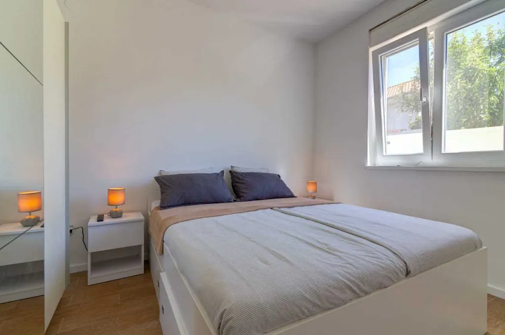 Saltwater Pool Villa in Grizane for up to 10