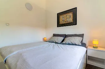 Saltwater Pool Villa in Grizane for up to 10