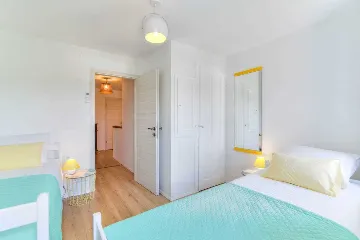 Grizane 4-Bedroom Villa for Up to 10 Guests