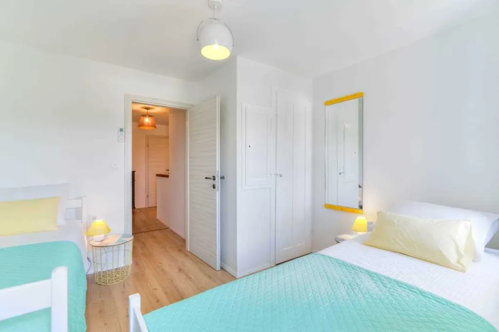 Grizane 4-Bedroom Villa for Up to 10 Guests