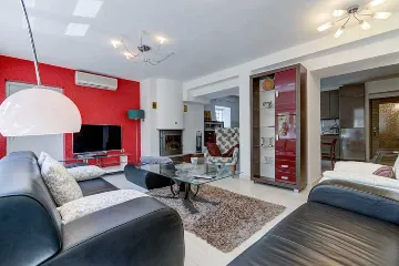 Modern Villa with Pool and Sea Views in Novi Vinodolski