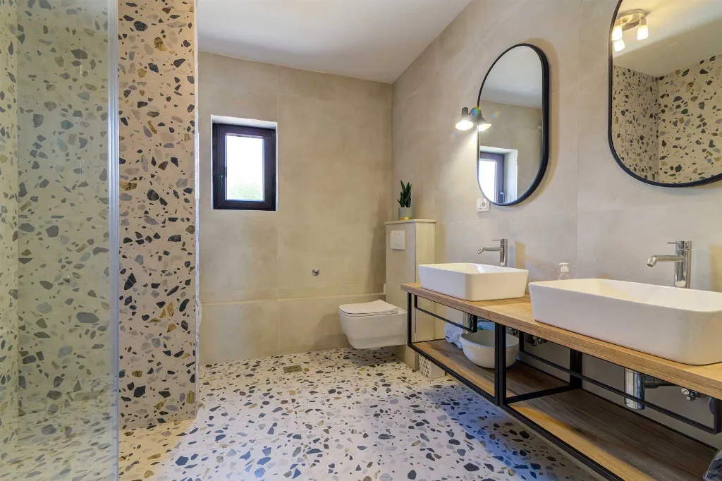 Holiday House in Novi Vinodolski with Pool