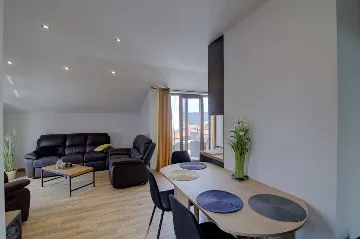 Holiday House in Novi Vinodolski with Pool