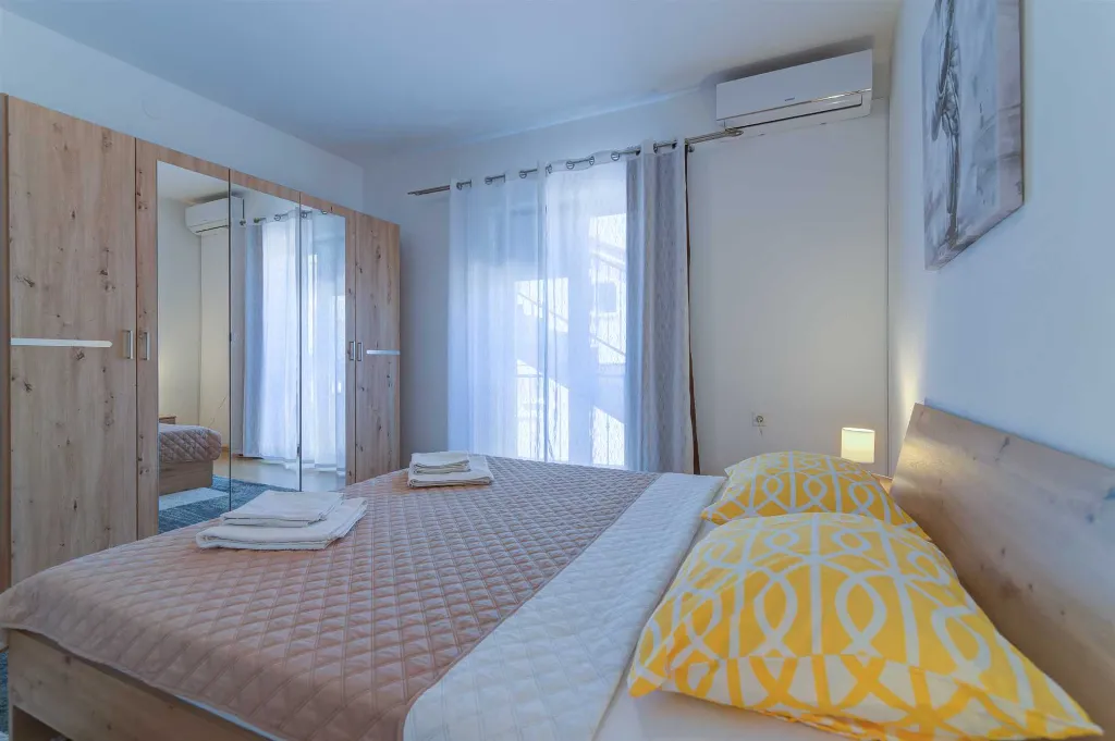 Holiday House in Novi Vinodolski with Pool