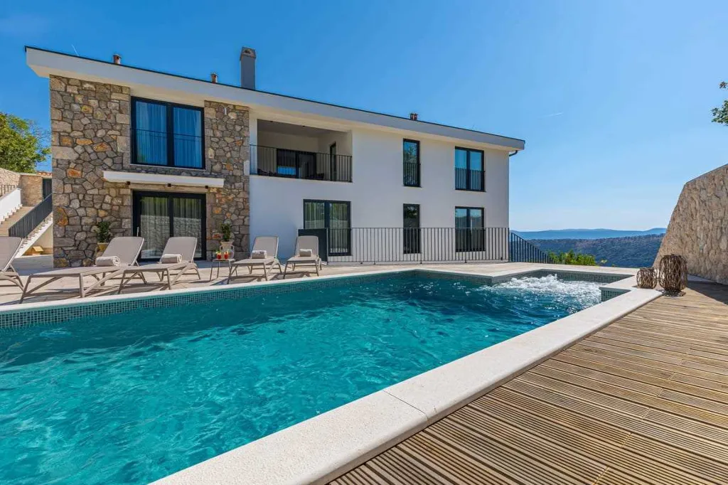 Bribir Villa for Up to 10 Guests with 5 En-Suites