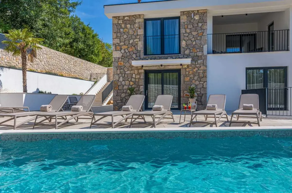 Bribir Villa for Up to 10 Guests with 5 En-Suites