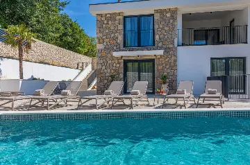 Bribir Villa for Up to 10 Guests with 5 En-Suites