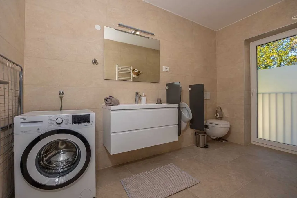 Bribir Villa for Up to 10 Guests with 5 En-Suites