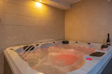 Bribir Villa for Up to 10 Guests with 5 En-Suites