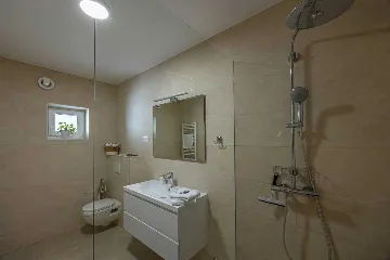 Bribir Villa for Up to 10 Guests with 5 En-Suites