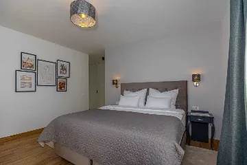 Bribir Villa for Up to 10 Guests with 5 En-Suites