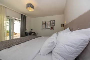 Bribir Villa for Up to 10 Guests with 5 En-Suites