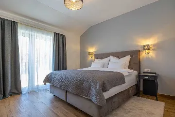 Bribir Villa for Up to 10 Guests with 5 En-Suites