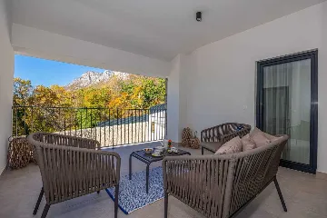 Bribir Villa for Up to 10 Guests with 5 En-Suites