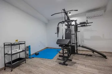 Bribir Villa for Up to 10 Guests with 5 En-Suites