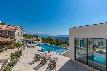 Bribir Villa for Up to 10 Guests with Pools