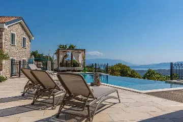 Bribir Villa for Up to 10 Guests with Pools