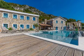 Bribir Villa for Up to 10 Guests with Pools