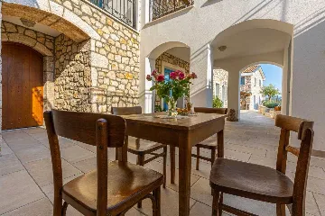 Bribir Villa for Up to 10 Guests with Pools