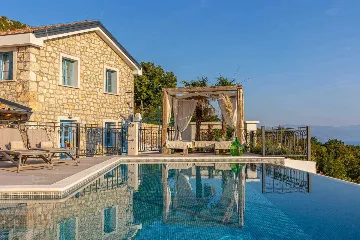 Bribir Villa for Up to 10 Guests with Pools