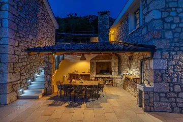 Bribir Villa for Up to 10 Guests with Pools