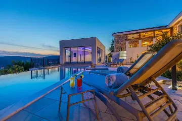 Bribir Villa for Up to 10 Guests with Pools