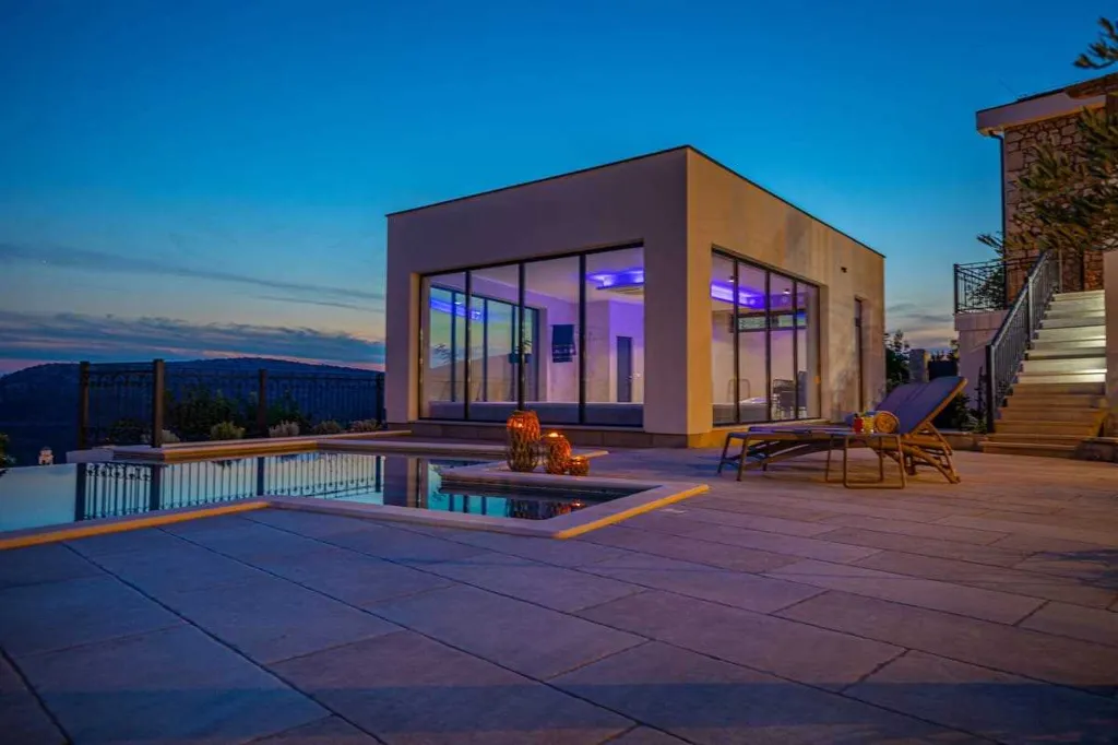 Bribir Villa for Up to 10 Guests with Pools