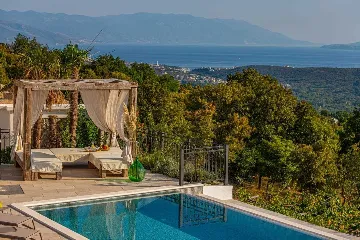 Bribir Villa for Up to 10 Guests with Pools