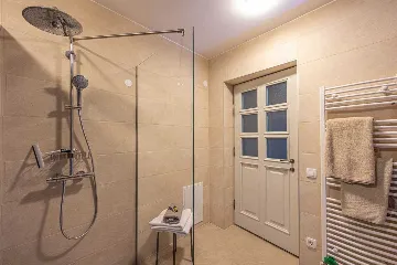 Bribir Villa for Up to 10 Guests with Pools