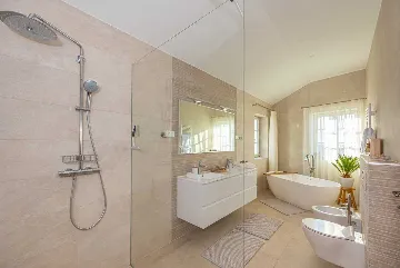 Bribir Villa for Up to 10 Guests with Pools