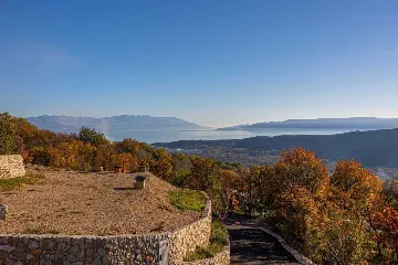 Bribir Villa for Up to 10 Guests with Pools