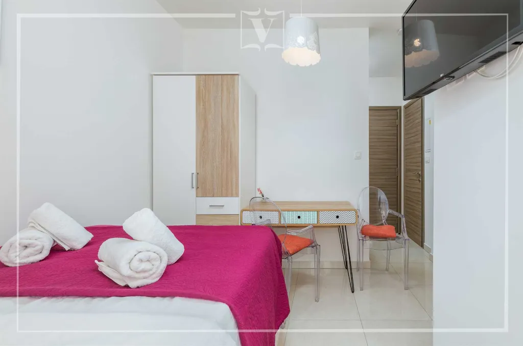 Studio in Pula for 2 Guests, Courtyard View