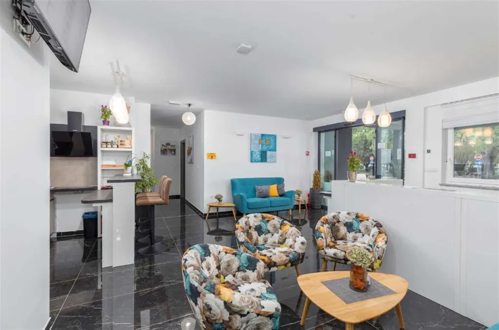 Studio in Pula for 2 Guests, Courtyard View