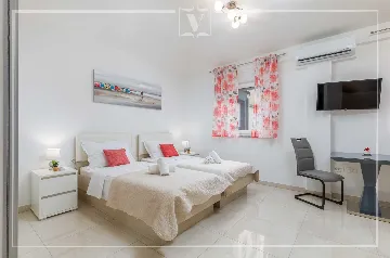 Pula Studio Apartment for 2 Guests