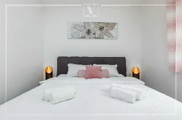 Contemporary Studio Apartment in Pula