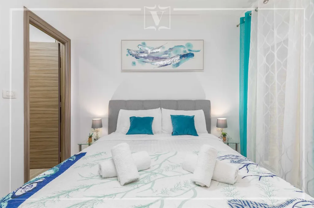 Pula Studio Apartment for 2 with Private Terrace