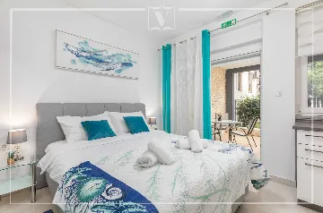 Pula Studio Apartment for 2 with Private Terrace