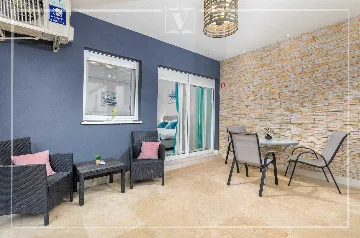 Pula Studio Apartment for 2 with Private Terrace