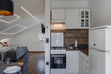 Studio Apartment in Vir for 2–3 Guests