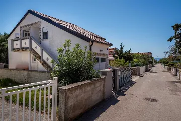 Studio Apartment in Vir for 2–3 Guests