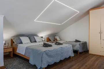 Vir Studio Apartment for 3–4 with Balcony